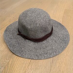Gray Wool Hat with Brown Band